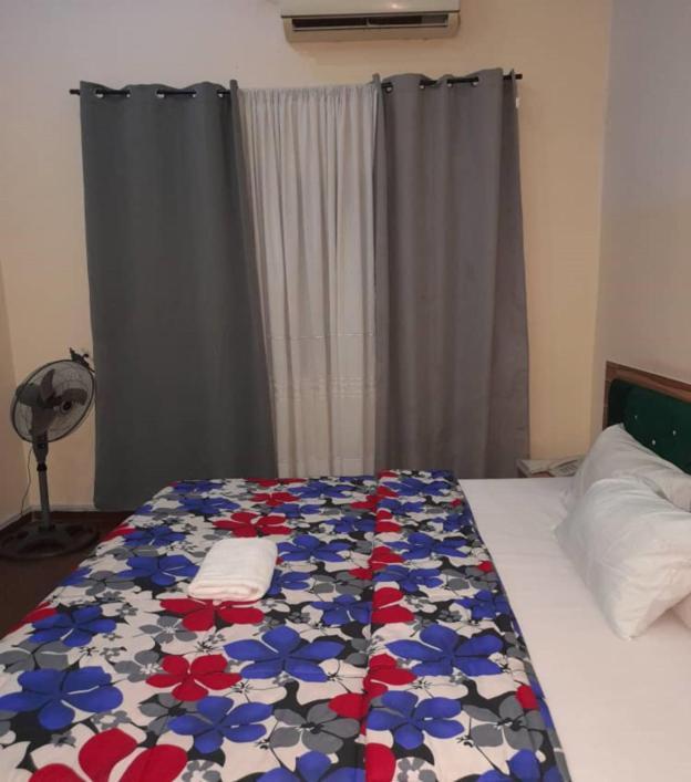 Hotel Adonai Ltd Benin City Eksteriør bilde