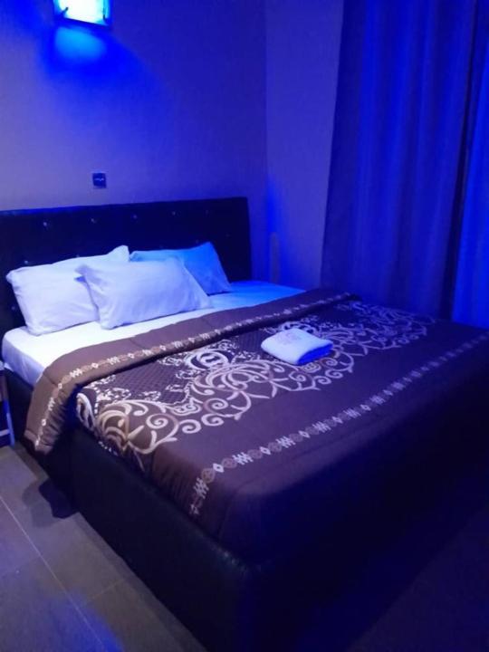 Hotel Adonai Ltd Benin City Eksteriør bilde